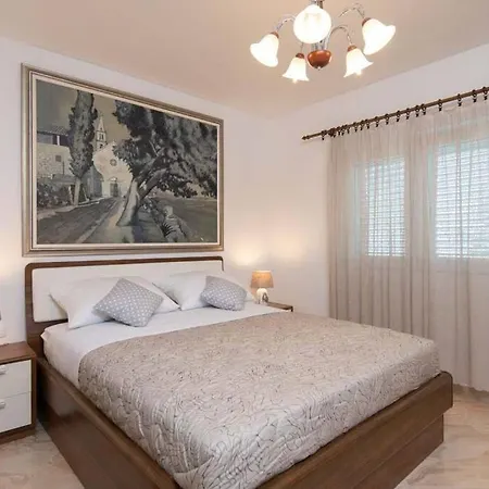 Secluded Luxury With Sea View And Pool Villa Orebic