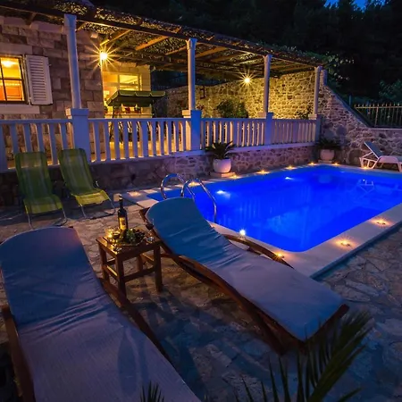 Secluded Luxury With Sea View And Pool Villa Orebić