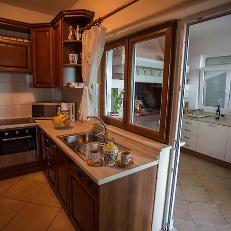 Secluded Luxury With Sea View And Pool *